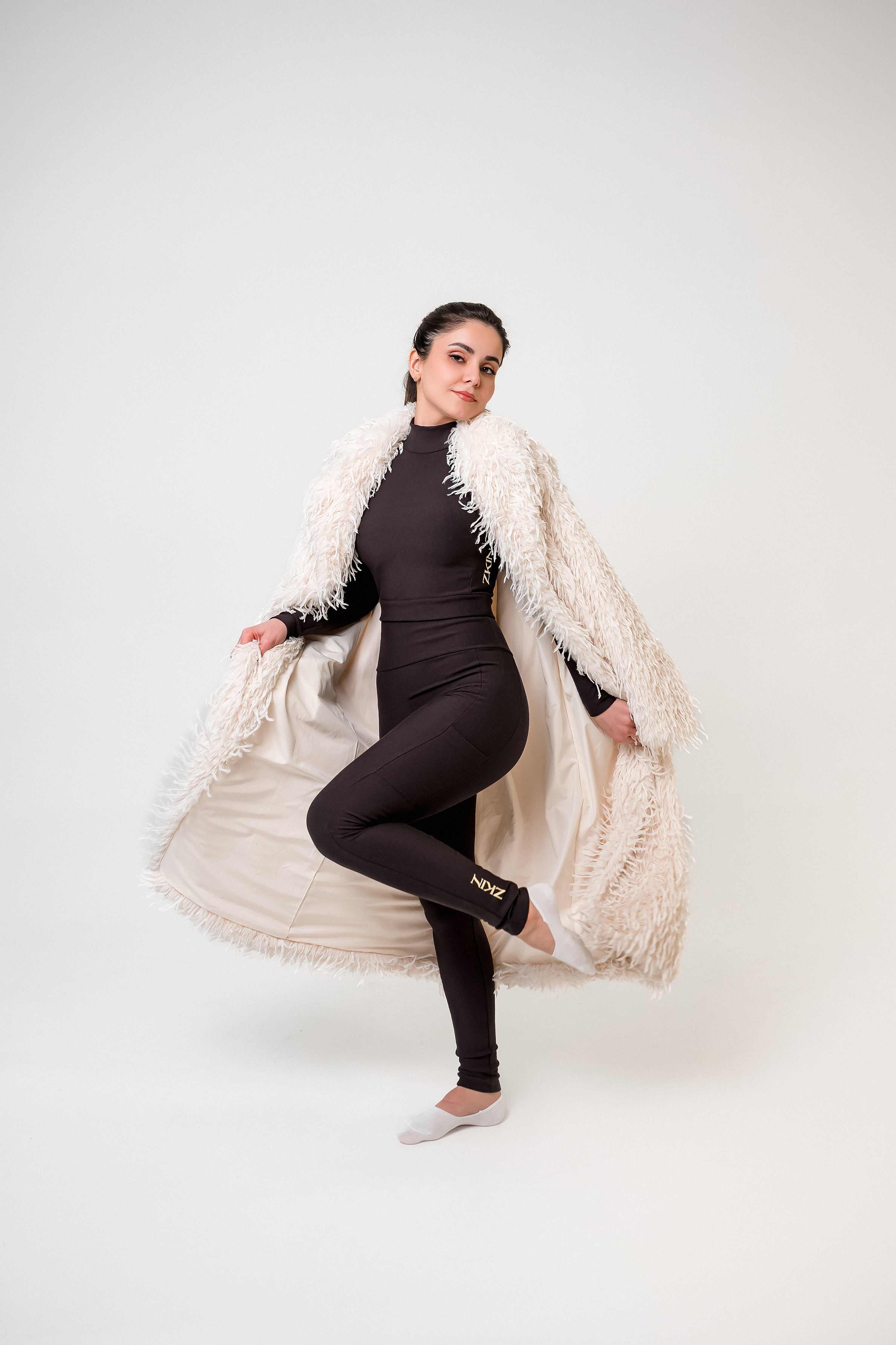 Eco-certified high-waisted bamboo leggings made in Canada