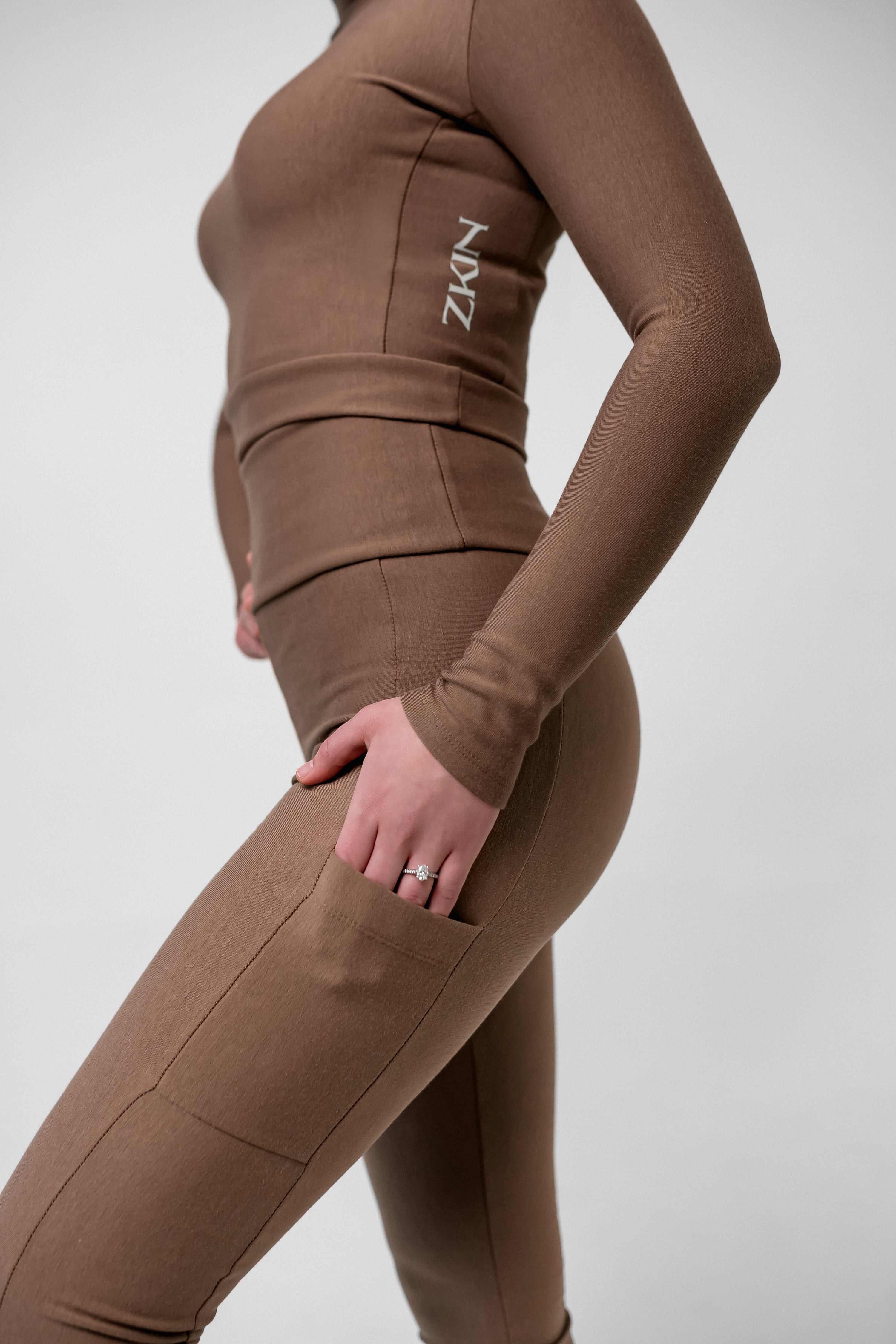 Eco bamboo leggings made in Canada with sustainable fabric